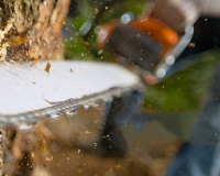 
		Iniciació en l'ús de la motoserra
	